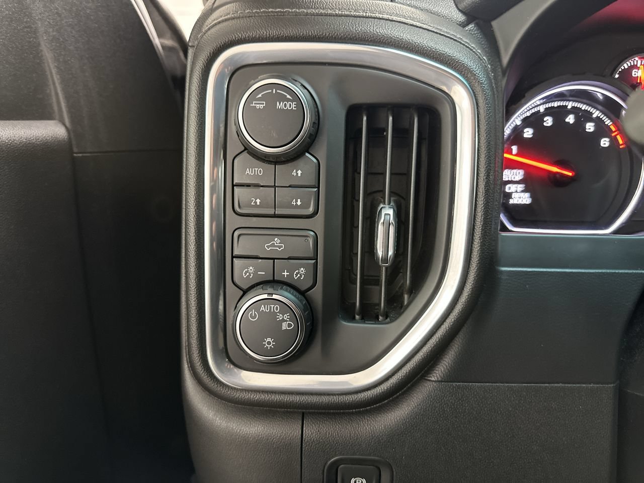 Used 2021 Chevrolet Silverado 1500 LT w/ All Star Edition Plus AWD/4WD image 52