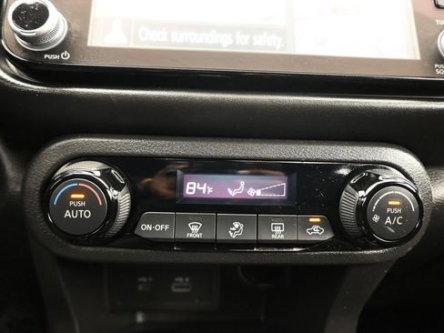 Used 2023 Nissan Kicks SR FWD image 21