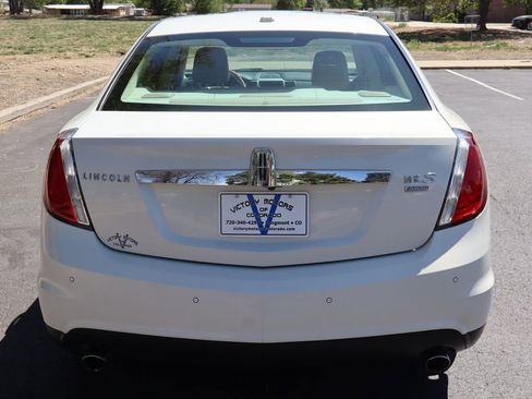 Used 2012 Lincoln MKS AWD image 6