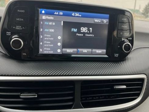 Used 2019 Hyundai Tucson SE FWD image 41