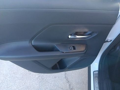New 2026 Nissan Kicks SR w/ Illumination Package image 29