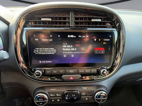 Used 2024 Kia Soul EX FWD image 23