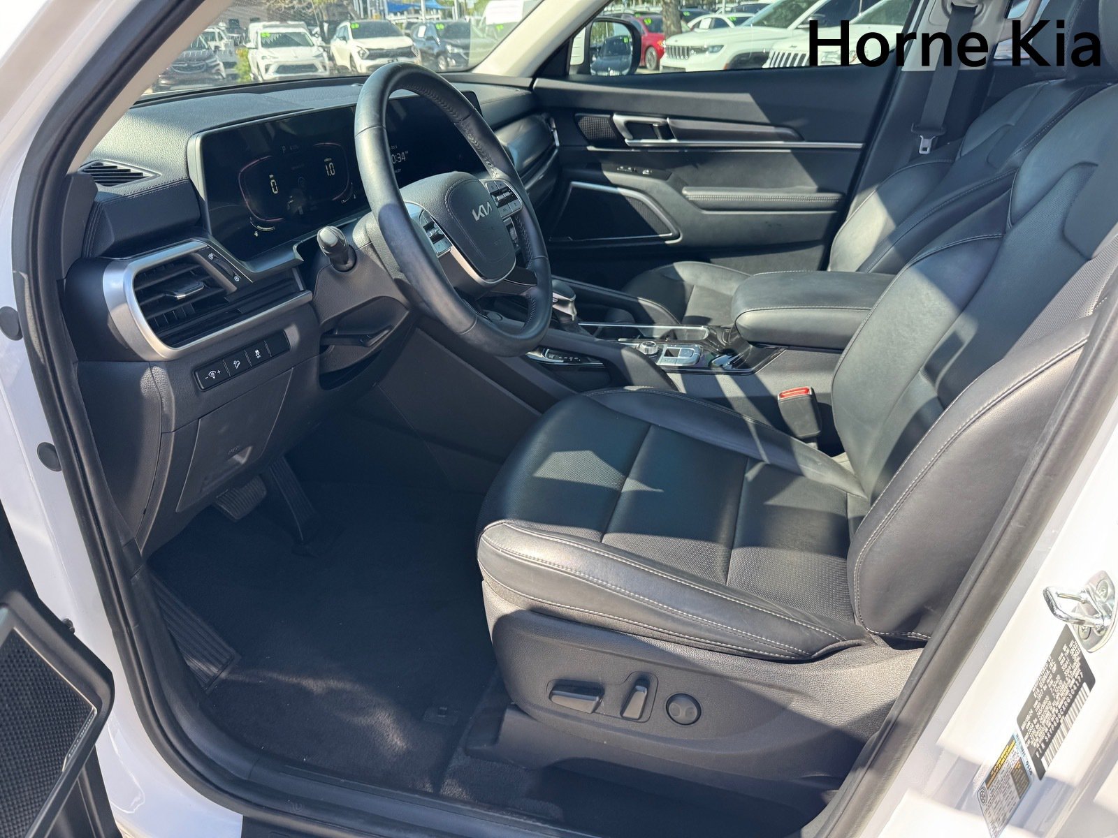 Certified 2024 Kia Telluride S w/ S Sunroof Package AWD/4WD image 10