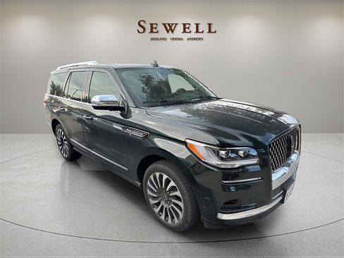 Certified 2023 Lincoln Navigator Black Label image 4