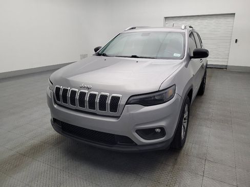 Used 2019 Jeep Cherokee Latitude Plus image 14