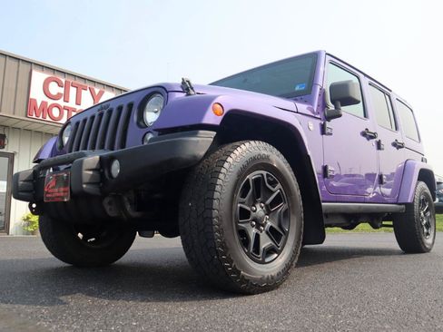 Used 2016 Jeep Wrangler Unlimited Sahara AWD/4WD image 15