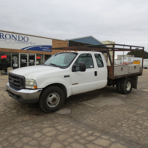 Used 2004 Ford F350 XL RWD image 2