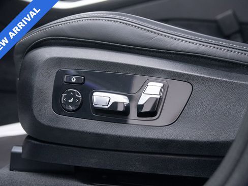 Used 2025 BMW X5 M60i w/ Climate Comfort Package image 21