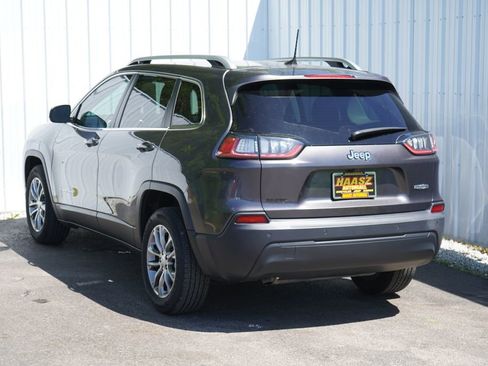 Used 2020 Jeep Cherokee Latitude Plus w/ Comfort/Convenience Group FWD image 4