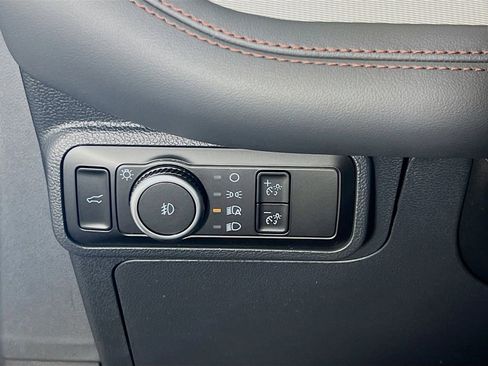 New 2026 Ford Explorer Active w/ Active Comfort Package image 20