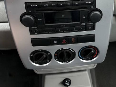 Used 2008 Chrysler PT Cruiser FWD image 9