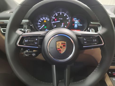 New 2026 Porsche Macan image 16