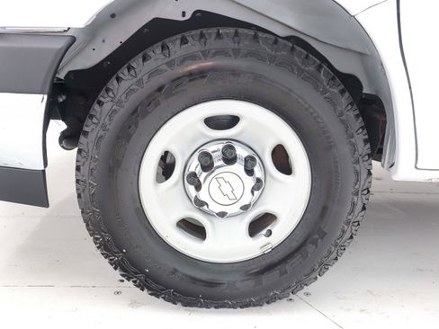 Used 2020 Chevrolet Express 3500 LT w/ LT Preferred Equipment Group image 26