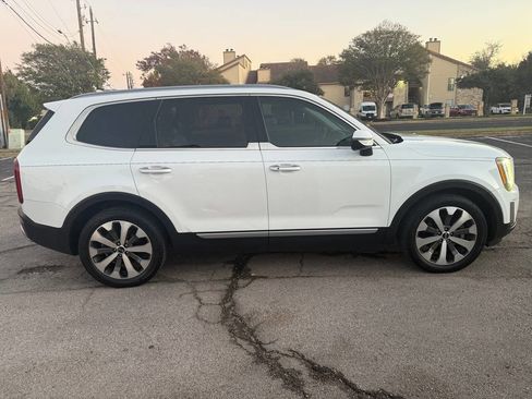 Used 2020 Kia Telluride S w/ S 8 Passenger Seating Package image 5