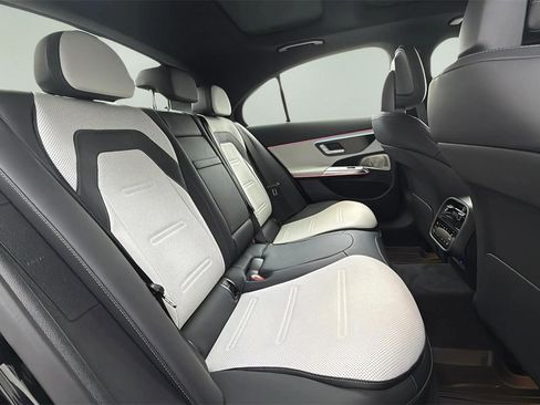 Used 2026 Mercedes-Benz E 53 AMG e 4MATIC Sedan image 44