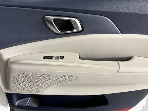 New 2026 Kia Carnival EX FWD image 12