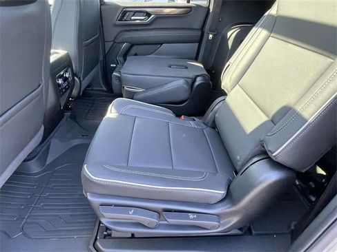 New 2026 GMC Yukon XL Elevation w/ Elevation Premium Package image 9