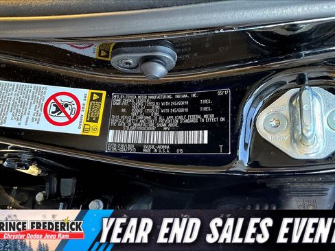 Used 2017 Toyota Highlander XLE image 32