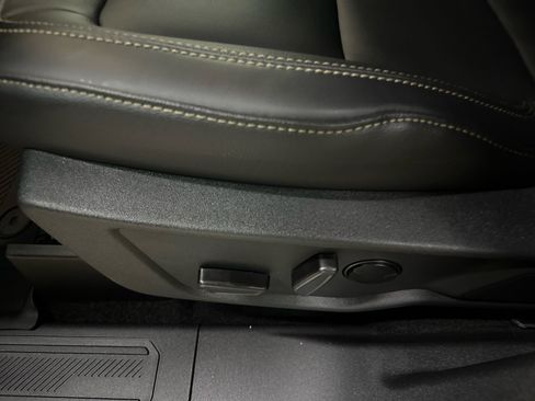 New 2025 Ford Bronco Badlands image 31