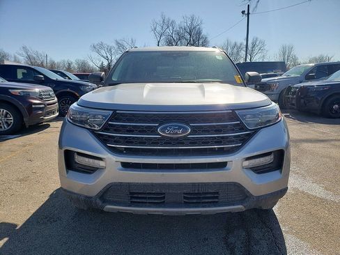 Certified 2022 Ford Explorer XLT w/ Equipment Group 202A image 2