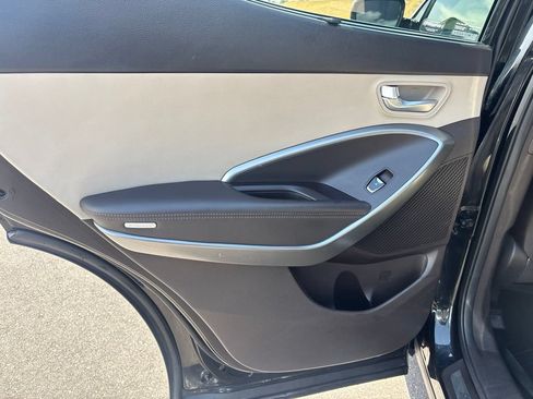 Used 2018 Hyundai Santa Fe Sport FWD image 14