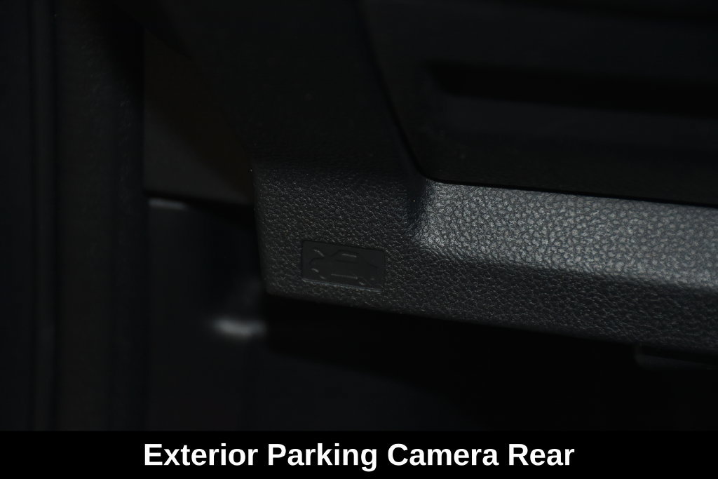 Used 2025 Subaru Crosstrek 2.5i Premium AWD/4WD image 14