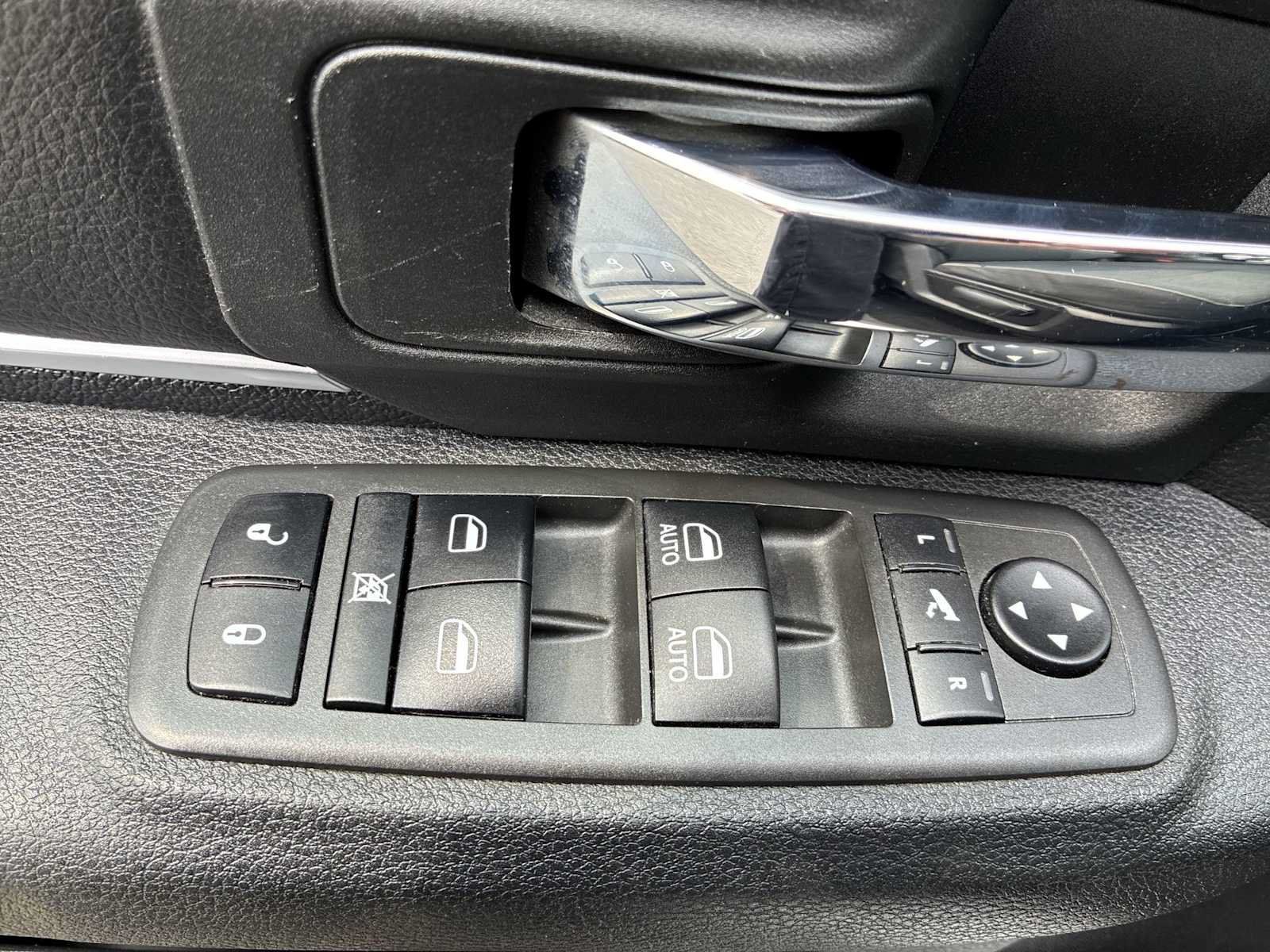 Used 2021 RAM 1500 Warlock AWD/4WD image 15