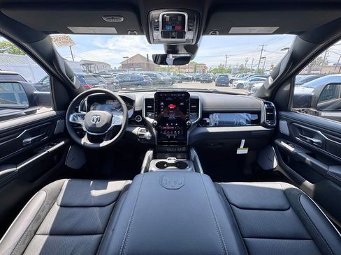New 2026 RAM 1500 Laramie AWD/4WD image 10