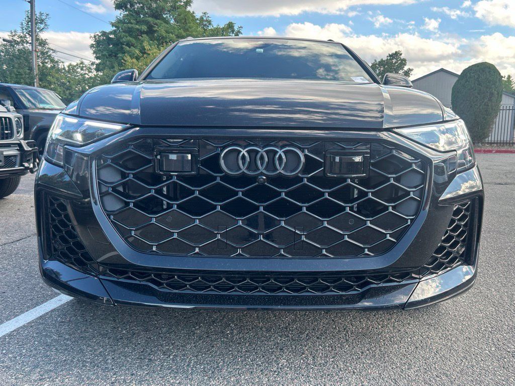 Used 2025 Audi RS Q8 performance AWD/4WD image 10