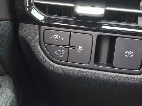 Certified 2026 Kia Sportage SX AWD/4WD image 29