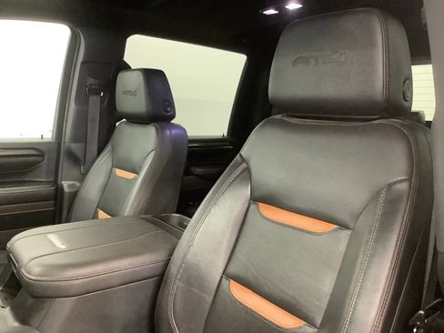 Used 2024 GMC Sierra 3500 AT4 w/ AT4 Premium Plus Package AWD/4WD image 12