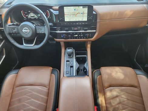 Used 2024 Nissan Pathfinder Platinum w/ Cargo Package FWD image 27