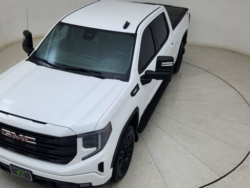 Used 2022 GMC Sierra 1500 Elevation w/ X31 Off-Road Package AWD/4WD image 77