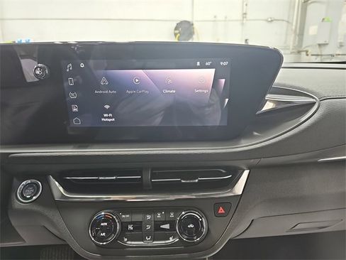 Certified 2024 Buick Envista Preferred w/ Convenience I Package image 19