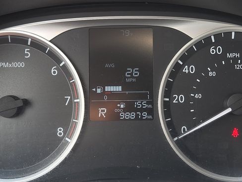 Used 2023 Nissan Versa S FWD image 10