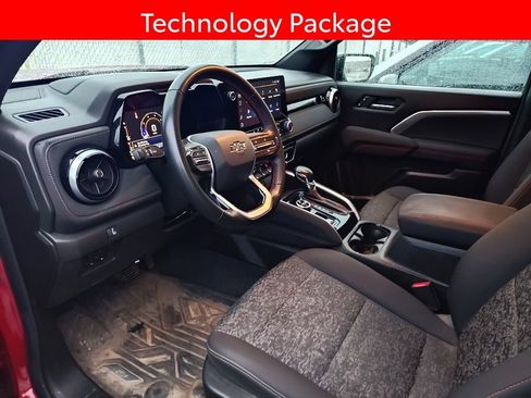 Used 2023 Chevrolet Colorado Z71 w/ Z71 Convenience Package 2 AWD/4WD image 8