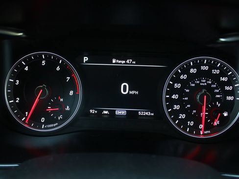 Used 2021 Genesis G70 3.3T RWD image 21