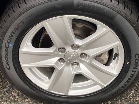 Certified 2022 Jeep Compass Latitude image 25