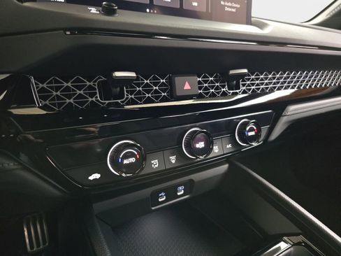 Used 2023 Honda Accord Sport image 25