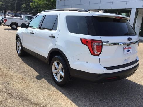 Used 2018 Ford Explorer FWD image 9