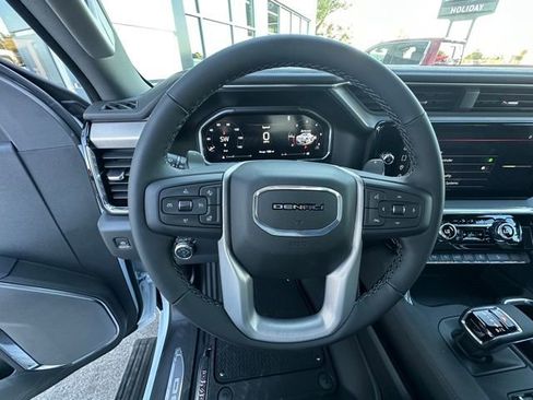 New 2026 GMC Sierra 1500 Denali w/ Denali Reserve Package AWD/4WD image 18
