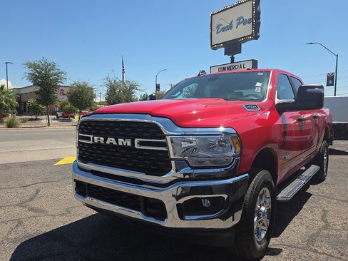 Used 2024 RAM 2500 Big Horn w/ Bed Utility Group image 2