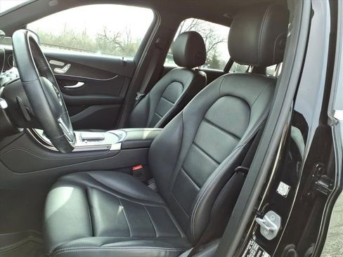 Used 2021 Mercedes-Benz GLC 300 4MATIC image 12