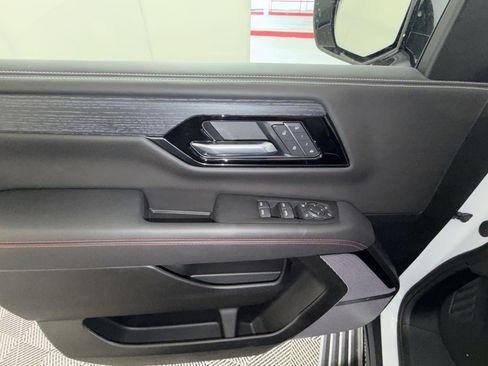 New 2026 GMC Yukon AT4 Ultimate AWD/4WD image 15