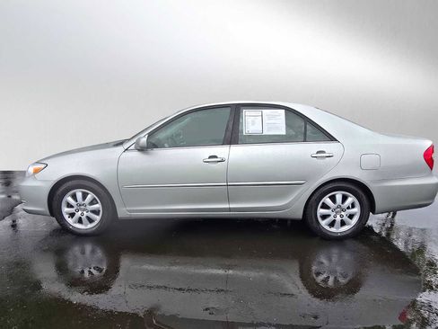 Used 2002 Toyota Camry XLE image 6