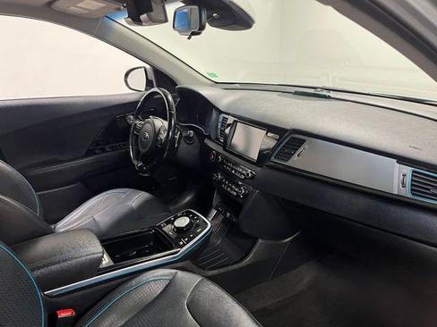 Used 2019 Kia Niro EX Premium FWD image 11