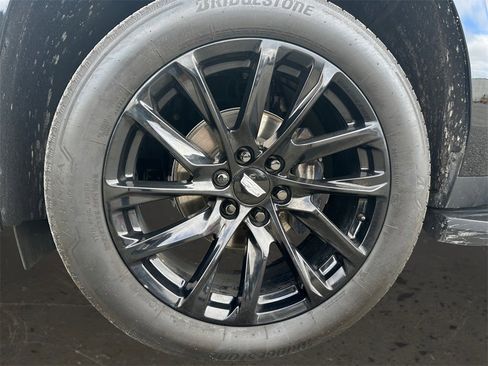 Used 2024 Cadillac Escalade ESV Sport w/ LPO, ONYX Package image 10