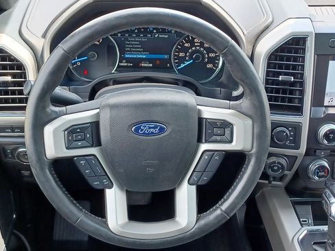 Used 2018 Ford F150 Lariat w/ Equipment Group 502A Luxury AWD/4WD image 28
