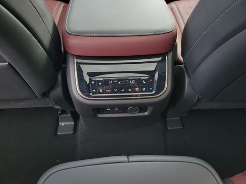 Certified 2025 INFINITI QX80 Autograph w/ Autograph Exterior Package image 31