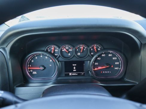 Used 2019 Chevrolet Silverado 1500 Custom Trail Boss w/ Custom Convenience Package image 15